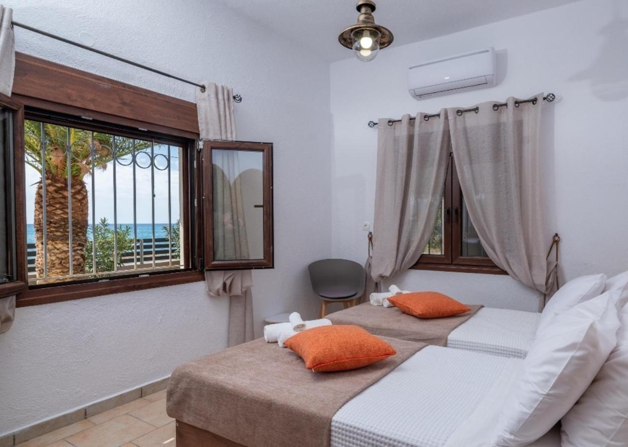 Atalanti Seaside Junior Suites Keratókambos Exterior foto